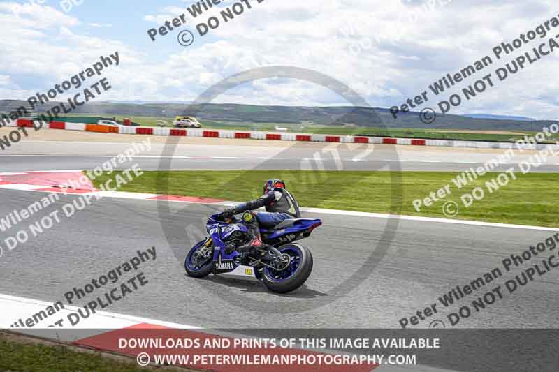 cadwell no limits trackday;cadwell park;cadwell park photographs;cadwell trackday photographs;enduro digital images;event digital images;eventdigitalimages;navarra;no limits trackdays;peter wileman photography;racing digital images;trackday digital images;trackday photos